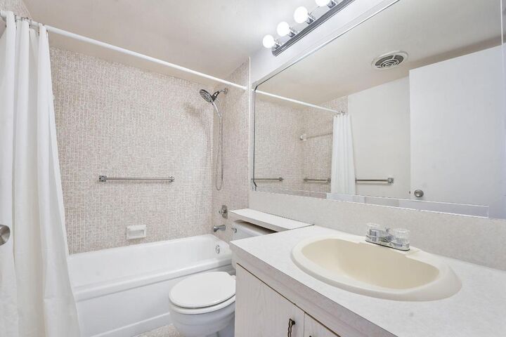 Property Photo:  1071 Guildford D  FL 33434 