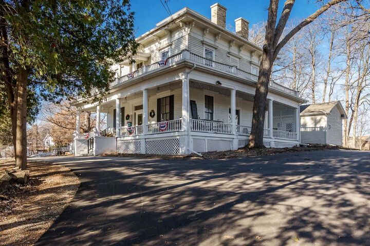 Property Photo:  2200 West Memorial Drive  WI 53548 