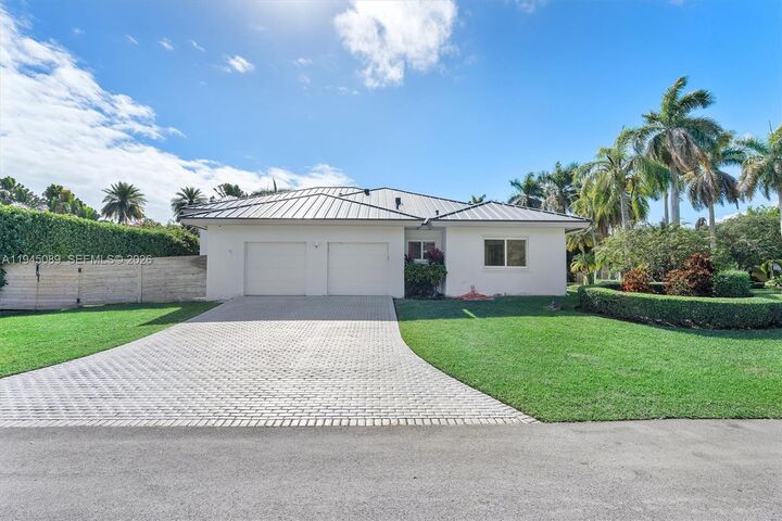 Property Photo:  15501 SW 77th Ave  FL 33157 