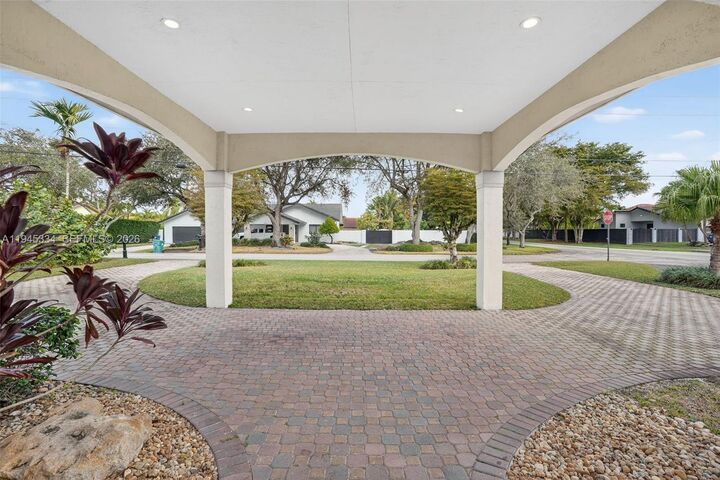 Property Photo:  12200 SW 100th St  FL 33186 