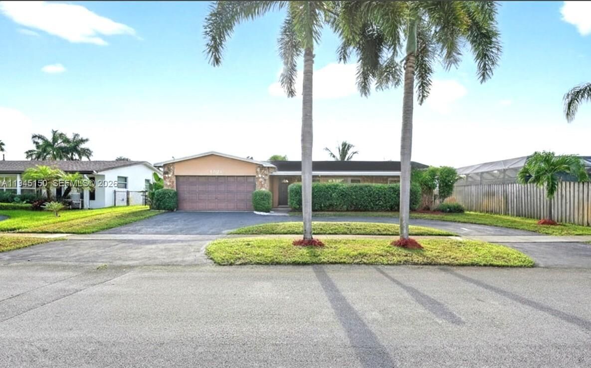 Property Photo:  1621 NW 110 Ter  FL 33026 
