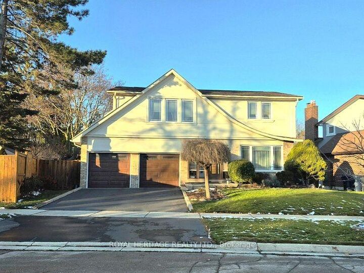 Property Photo: 110 Acheson Boulevard ON M1C 3E6