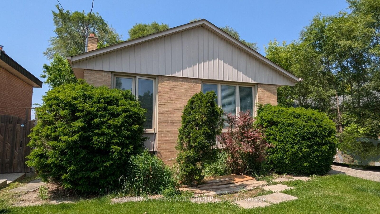 Photo de la propriété:  138 Waterloo Avenue Main  ON M3H 3Y8 