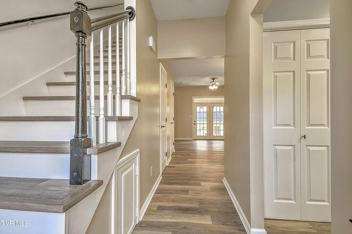 Property Photo:  1201 East 8 Th Avenue 4  TN 37601 