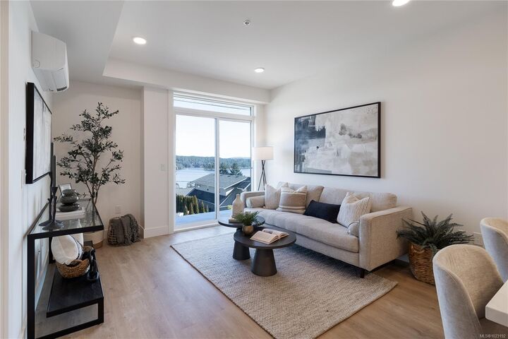 Property Photo:  201 Dogwood Dr 103  BC V9G 0C3 