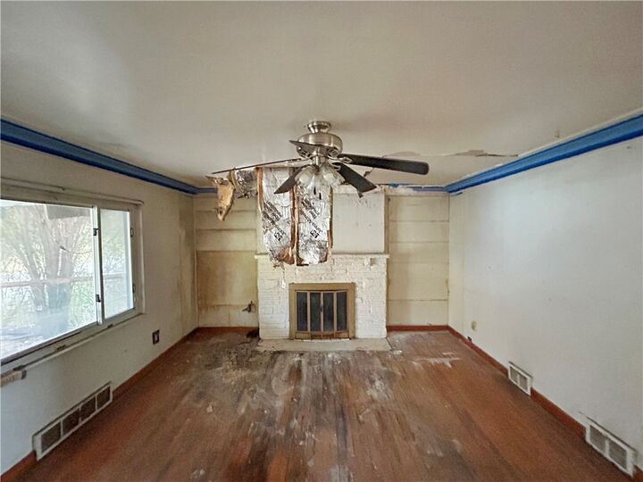 Property Photo:  6938 Hartman Ln  PA 15206 