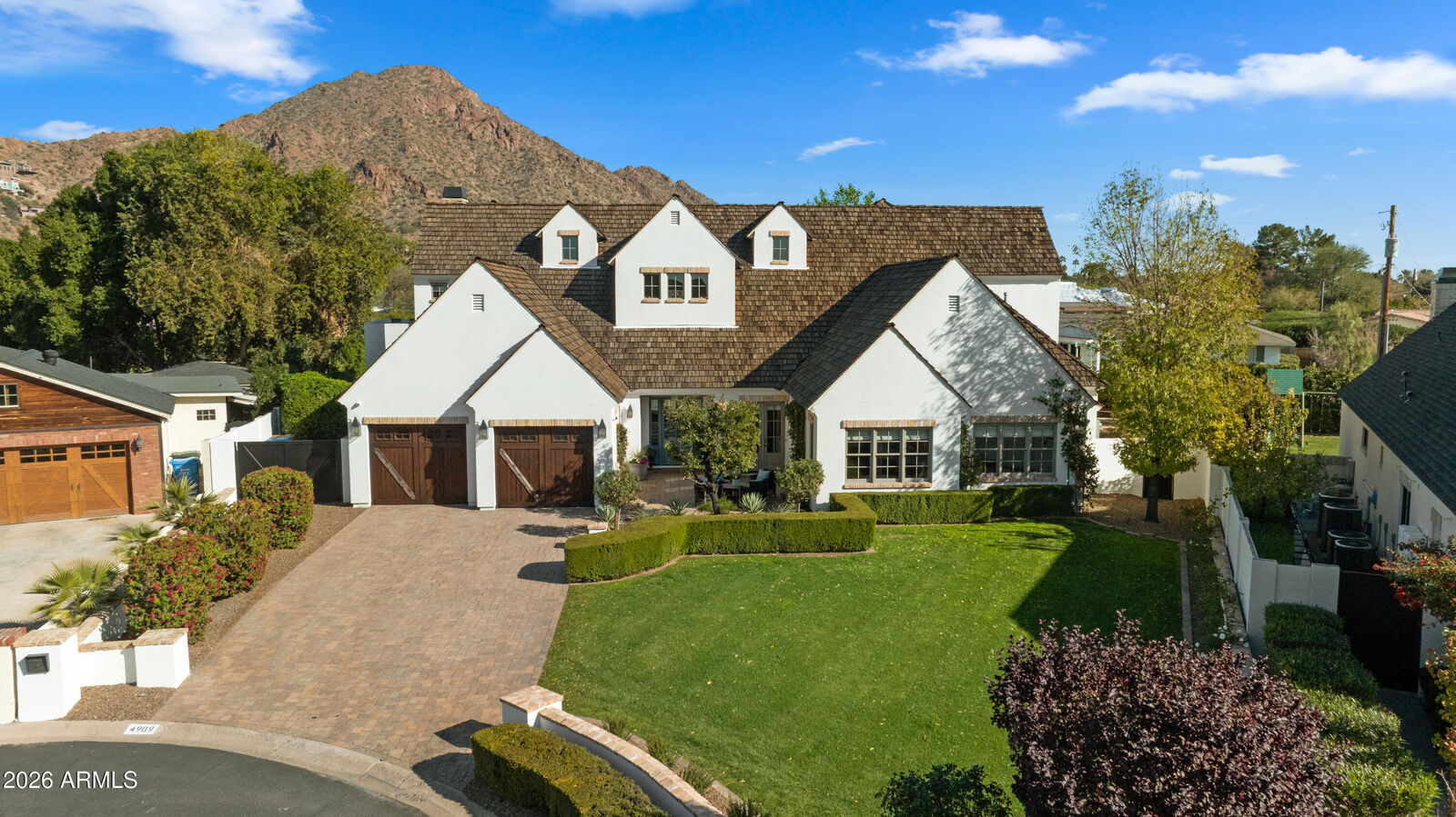 Property Photo:  4909 N 45th Place  AZ 85018 