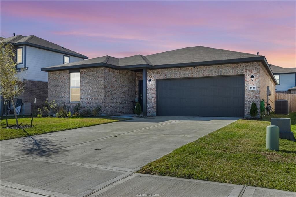 Property Photo:  2402 River Way Drive  TX 77868 
