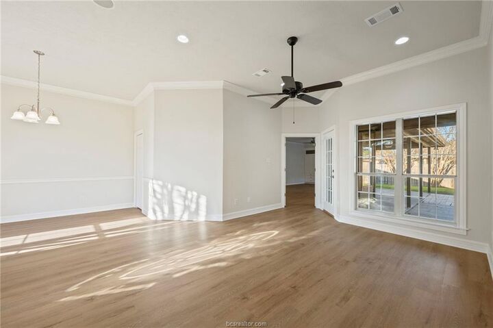 Property Photo:  2913 Meadowbrook Court  TX 77845 