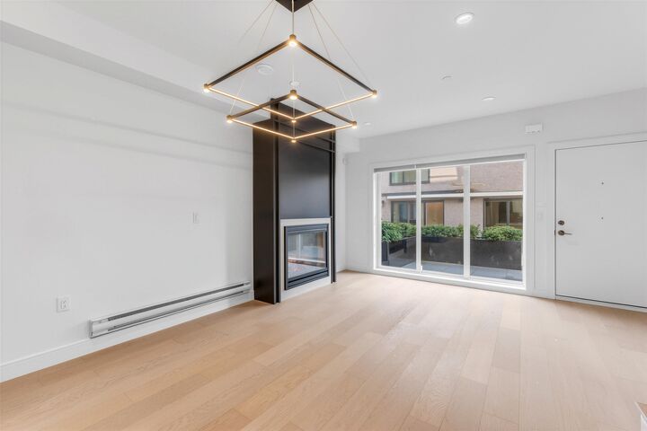 Property Photo: 7353 Oak Street BC V6P 1V9