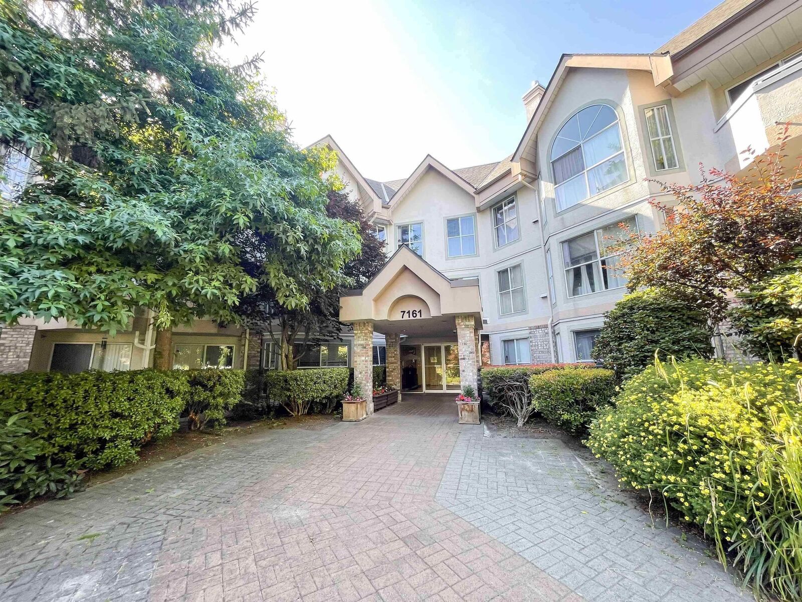 Property Photo:  7161 121 Street 319  BC V3W 1G8 