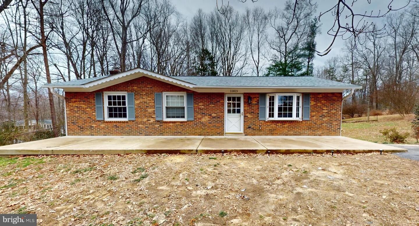 Property Photo:  11813 Cornwell Drive  VA 20112 