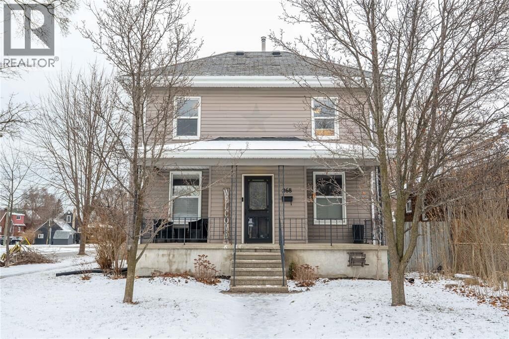 Photo de la propriété:  268 Durand Street  ON N7T 5A6 