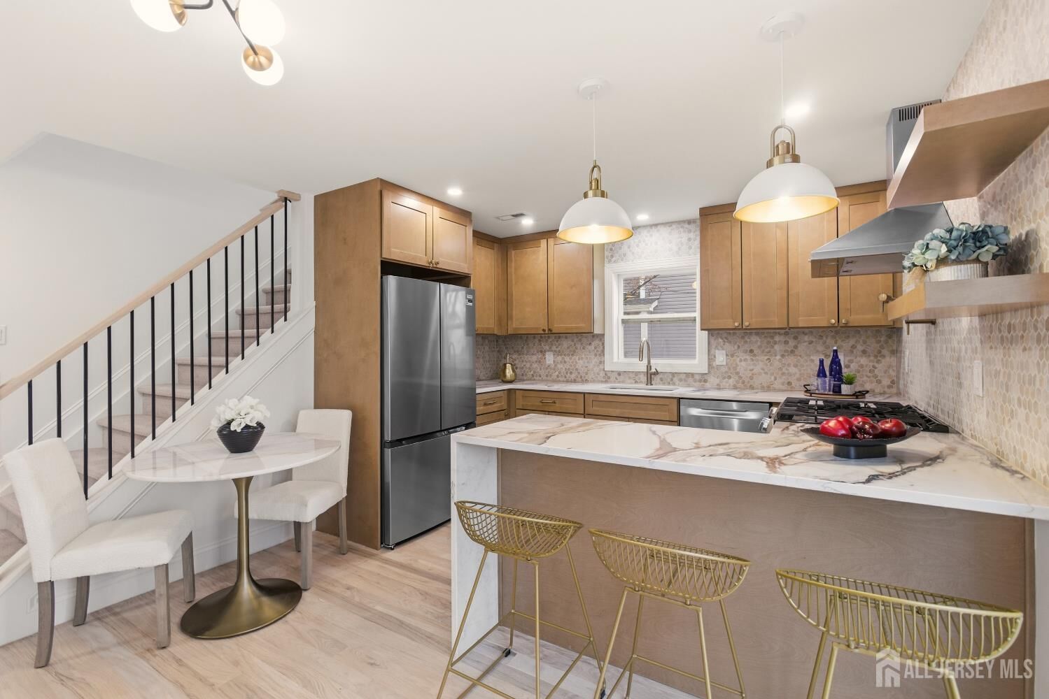 Property Photo:  23 Morse Avenue  NJ 08817 