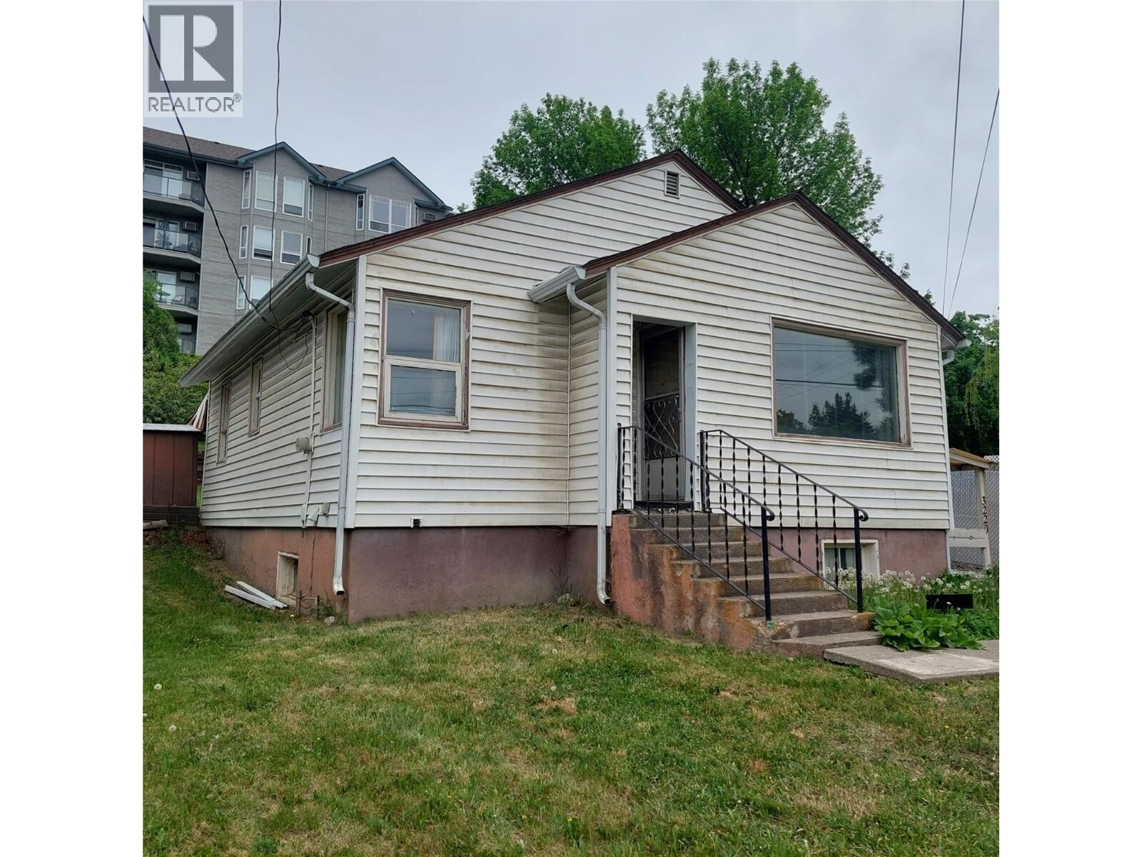 Property Photo: 3220 35 Street BC V1T 6B7