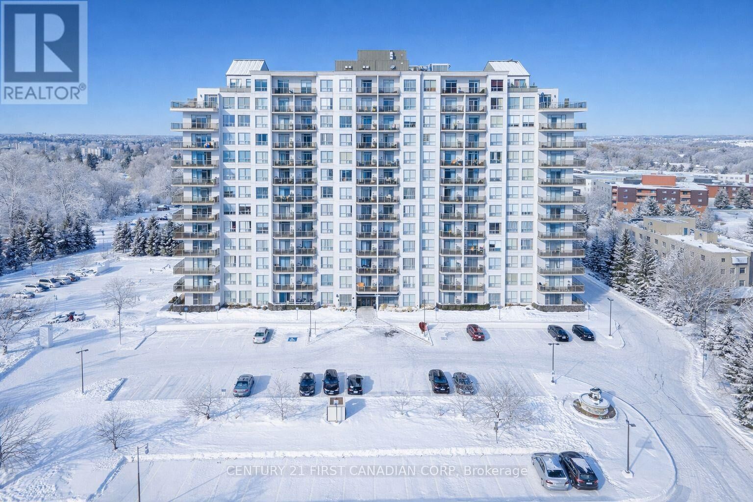 Property Photo:  353 Commissioners Road West 1104  ON N6J 0A3 