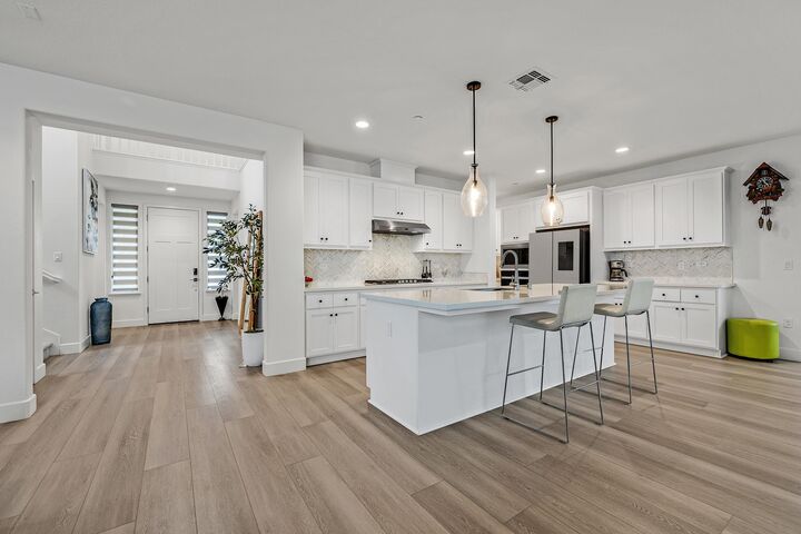 Property Photo:  2505 Mulholland Dr  CA 95330 