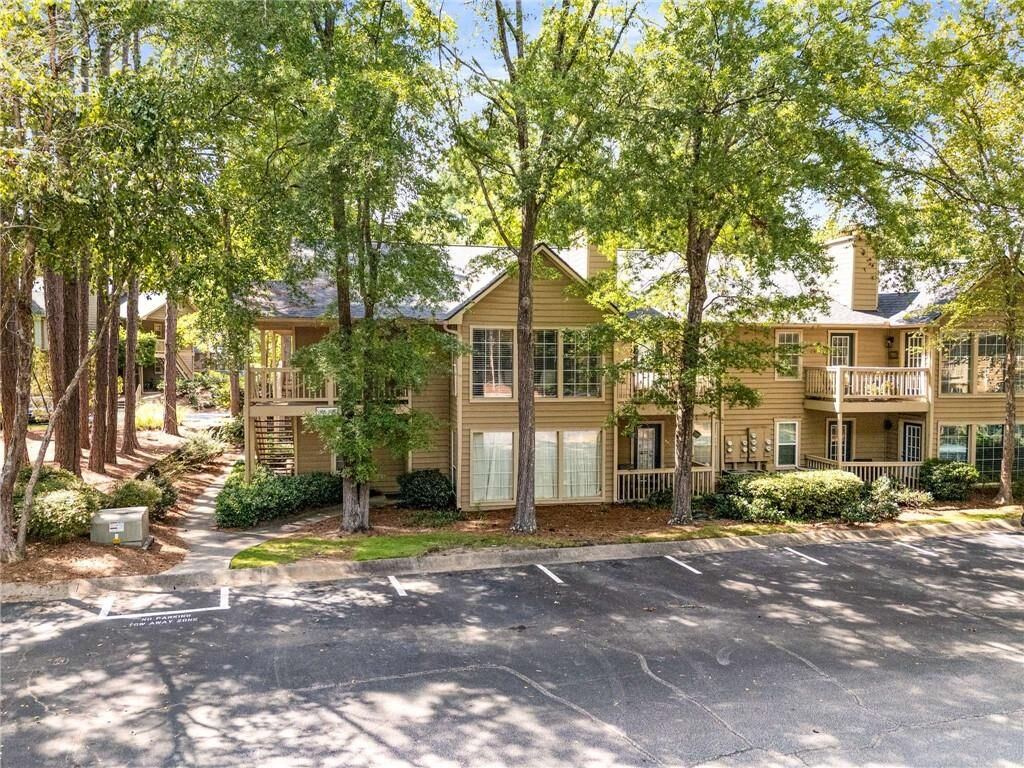 Property Photo: 307 Country Park Drive SE GA 30080