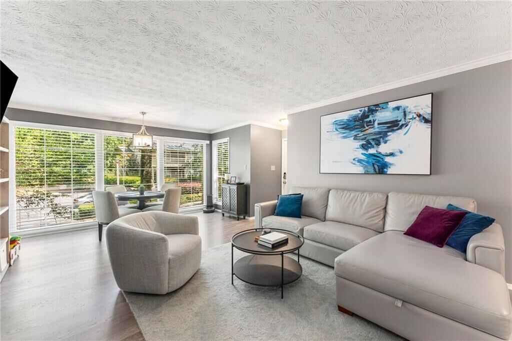 Property Photo:  307 Country Park Drive SE  GA 30080 