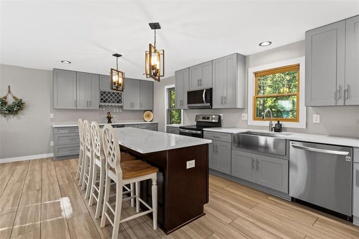 Property Photo:  2731 Brackenwood Drive  GA 30039 