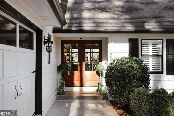 Property Photo:  1040 Spy Glass Hill  GA 30642 