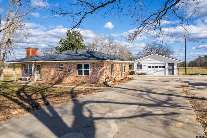 Property Photo:  2339 SW County Road 3110  TX 75457 