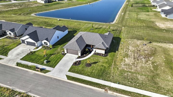 Property Photo: 1333 Zenos Boulevard IN 46818