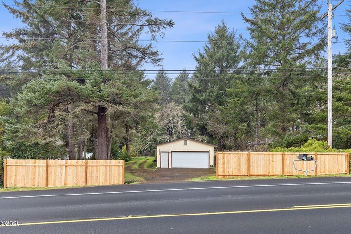 Property Photo:  7502 S Coast Highway  OR 97366 