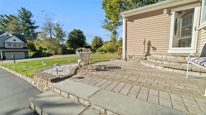 Property Photo:  2880 Brookfield Drive  NY 10598 