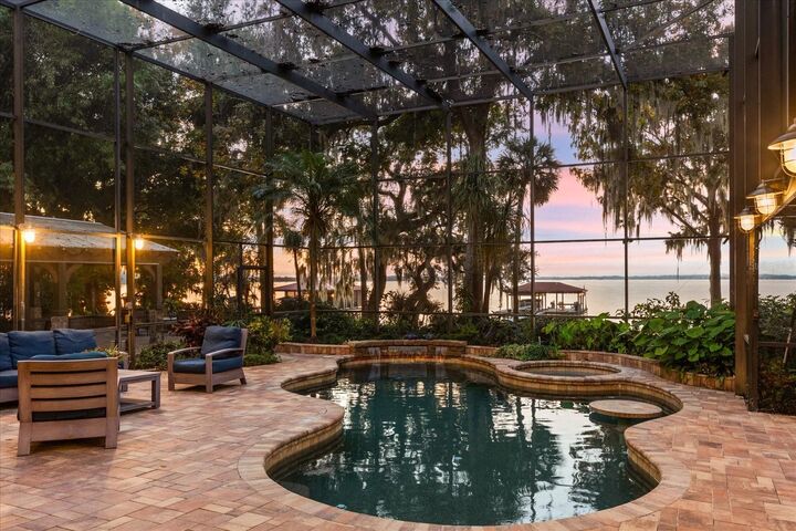 Property Photo:  15815 Acorn Circle  FL 32778 