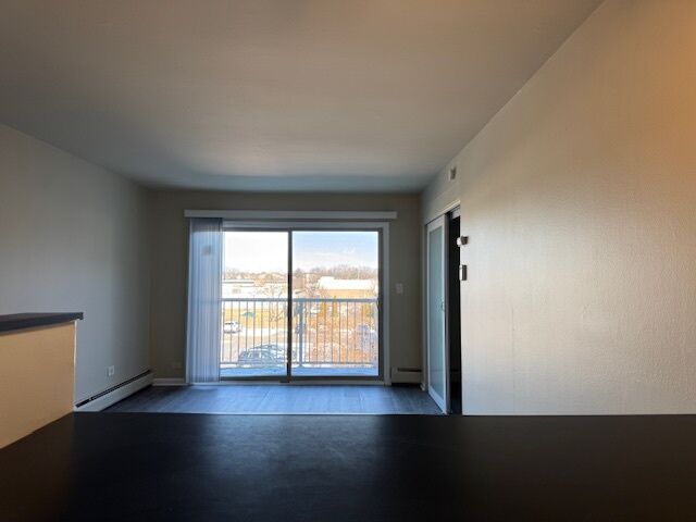 Property Photo: 5 Villa Verde Drive 309 IL 60089