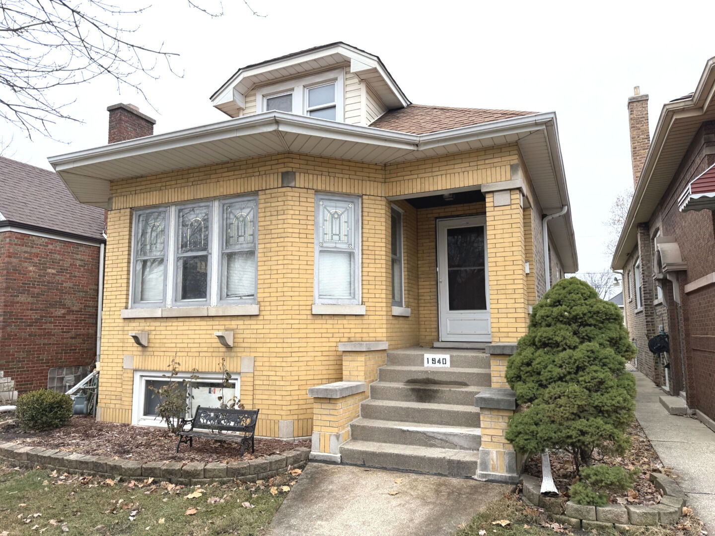 Property Photo: 1940 Wenonah Avenue IL 60402