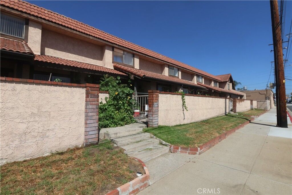 Property Photo:  11547 Lower Azusa C  CA 91732 