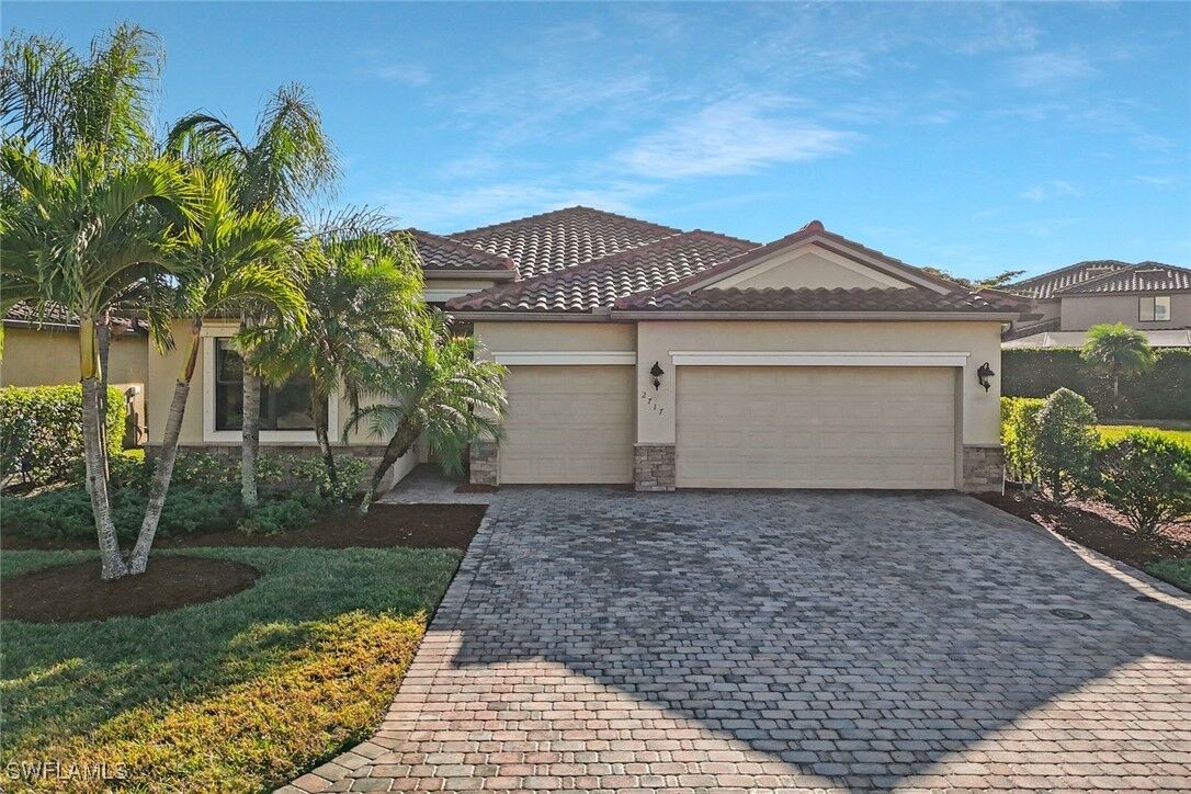 Property Photo:  2717 Via Santa Croce Court  FL 33905 