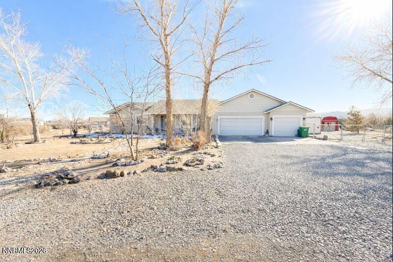 Property Photo: 900 Madison Creek Drive NV 89408