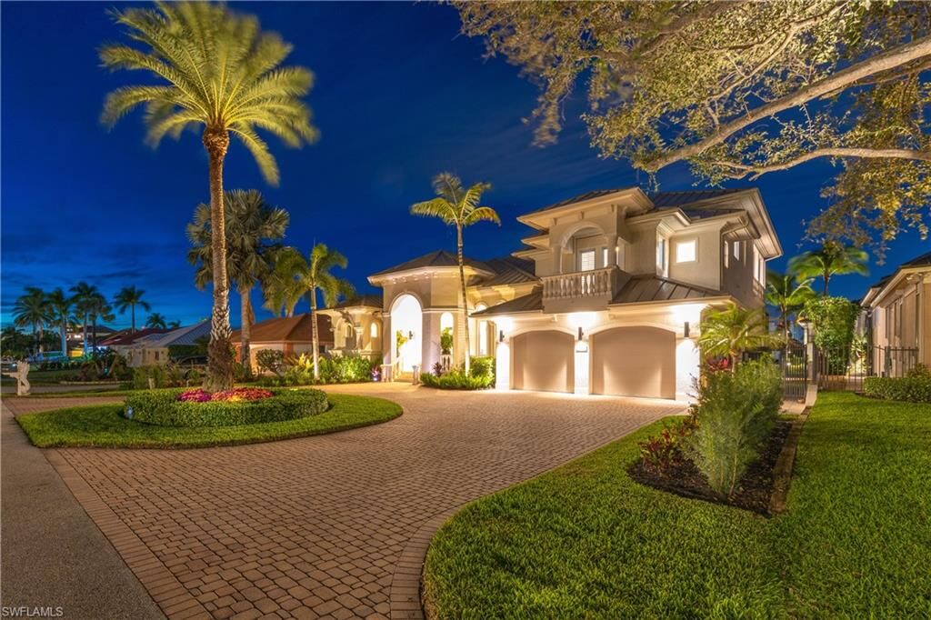 Property Photo:  447 Egret Ave  FL 34108 