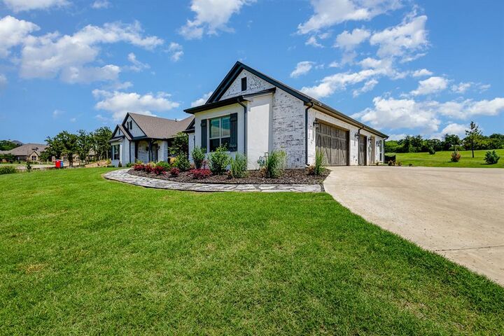 Property Photo:  1445 Woodland Drive  TX 76227 