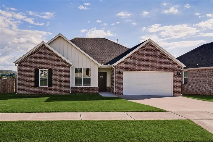 Property Photo:  951 Sugar Loaf Street  AR 72753 