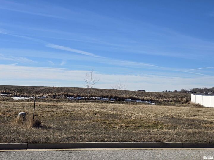 Property Photo:  2120 Lexi Drive  IL 61530 