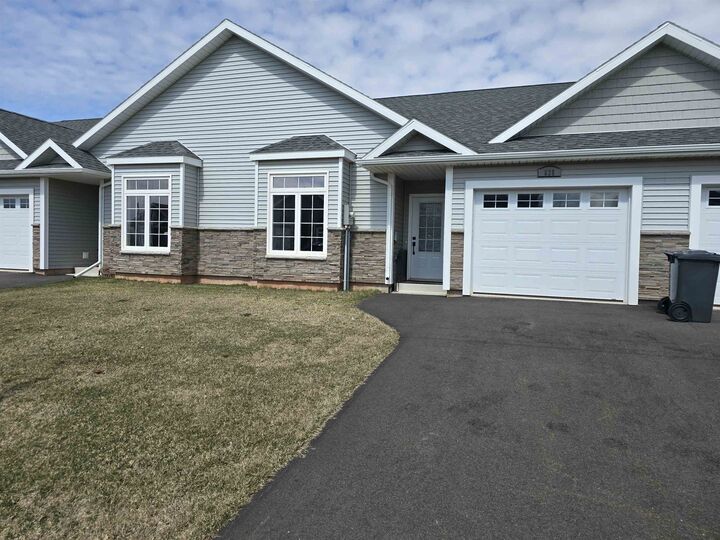 625 Murphy Street 13 — photo 1
