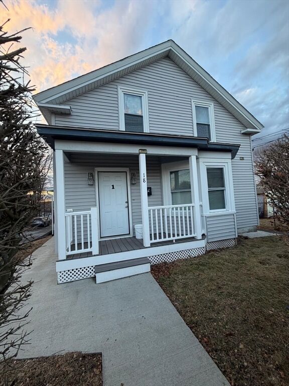 Property Photo:  18 Harris St. 1  MA 01570 