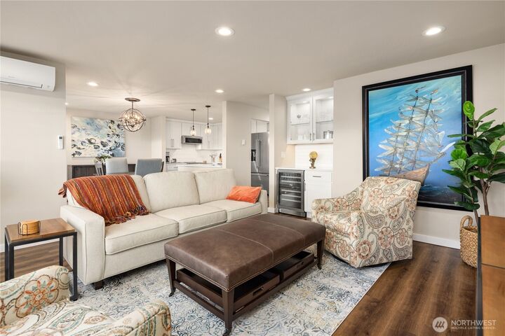 Property Photo:  601 S 227th Street 302S  WA 98198 