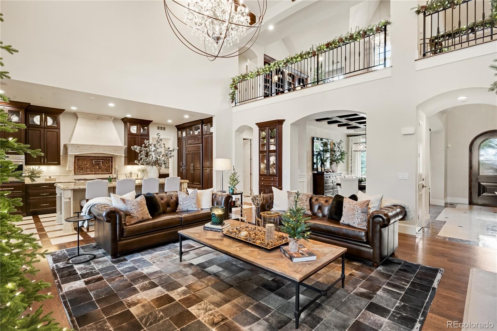 Property Photo:  2198 Avenida Del Sol  CO 80104 