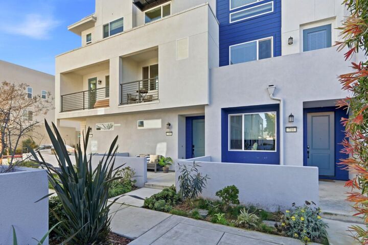 Property Photo: 706 Fruit Ranch Loop CA 95133