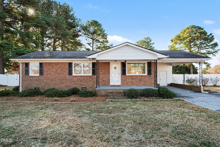 Property Photo:  106 May Street  NC 28334 