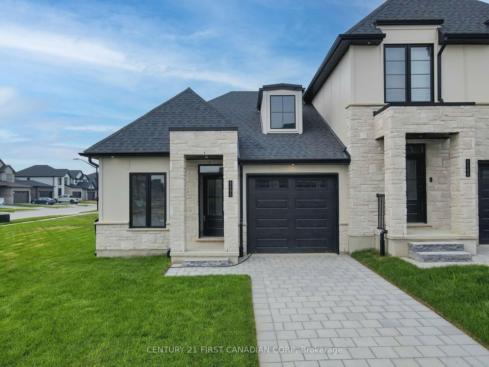 Property Photo:  6694 Hayward Drive  ON N6P 0H7 