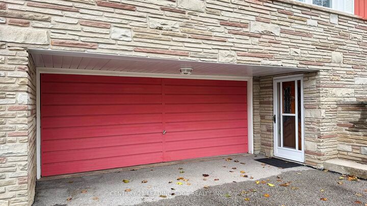 Property Photo:  34 Tollerton Avenue  ON M2K 2H3 