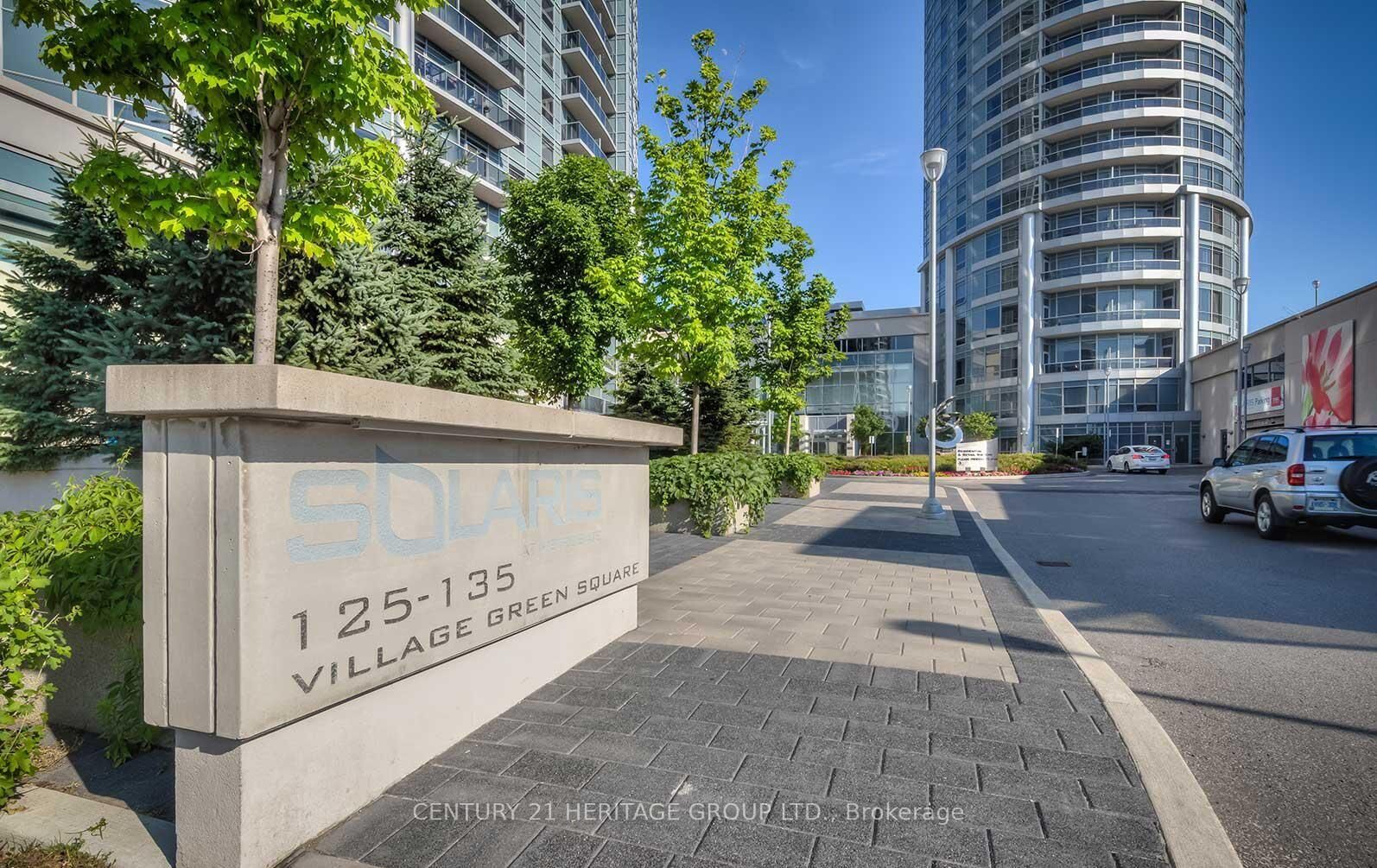 Property Photo:  125 Village Green Square 1511  ON M1S 0G3 
