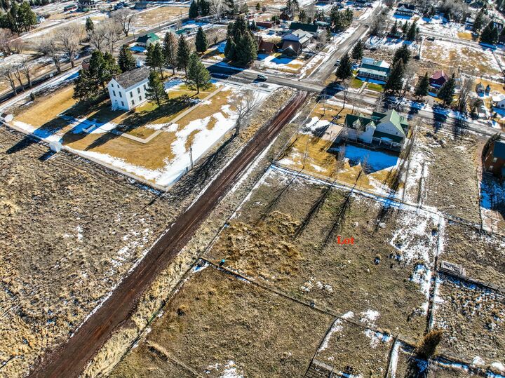 Property Photo:  61 N 100 W  UT 84781 