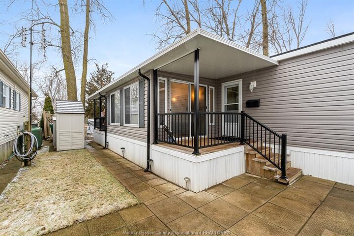 Property Photo:  126 Mersea Rd 5 (Lot #14)  ON N8H 3V5 